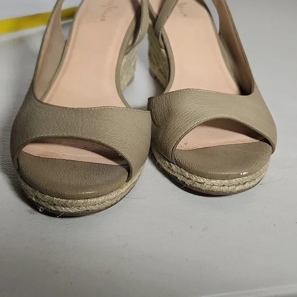 Cole Haan Womens Wedge Heels Size 9 shoes has flaw - Picture 4 of 16
